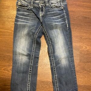 Women's Mid Wash capris- Blue